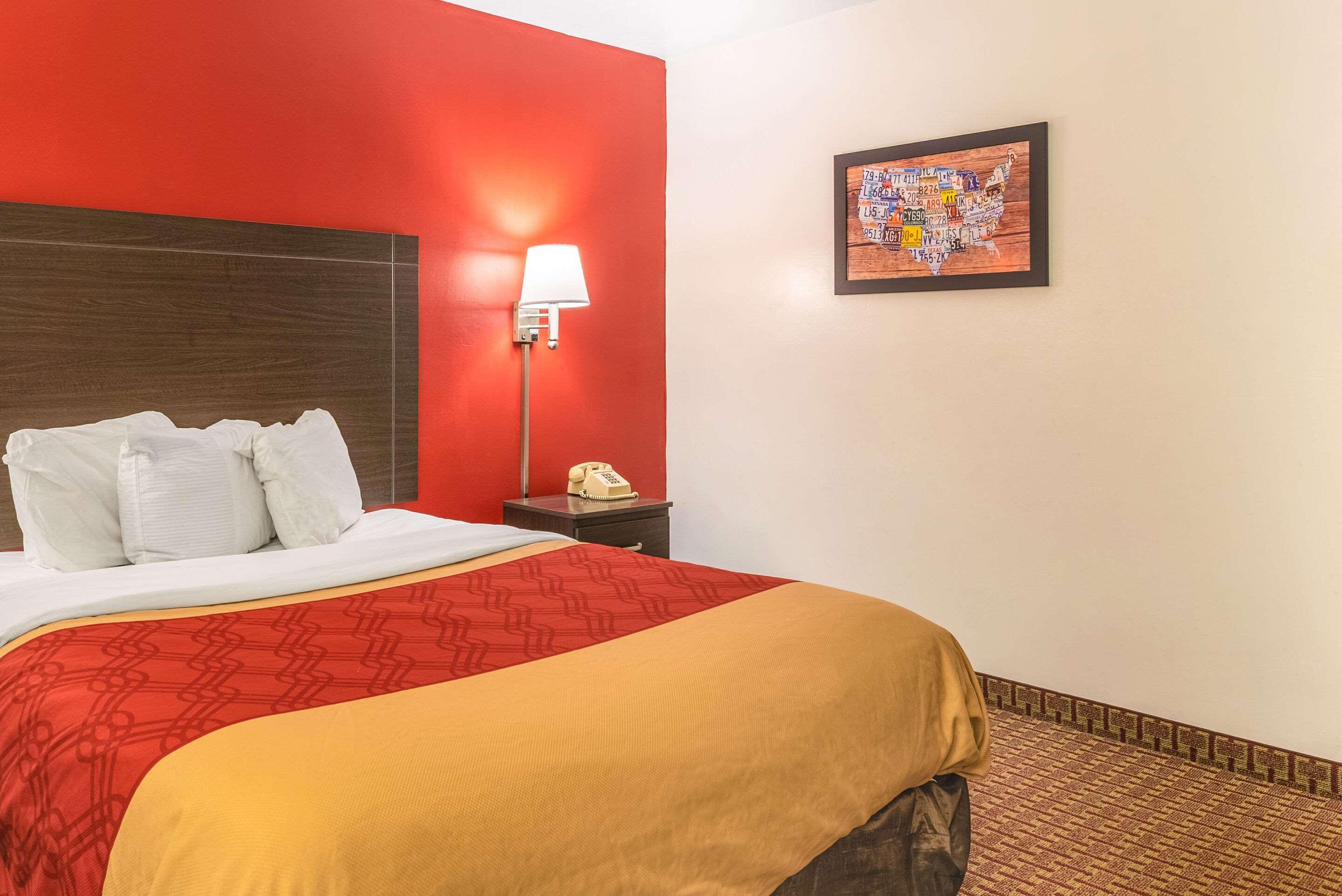 Econo Lodge University Гейнсвилл Экстерьер фото