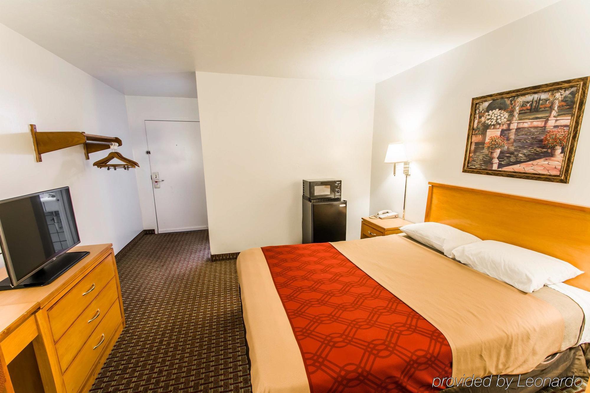 Econo Lodge University Гейнсвилл Экстерьер фото