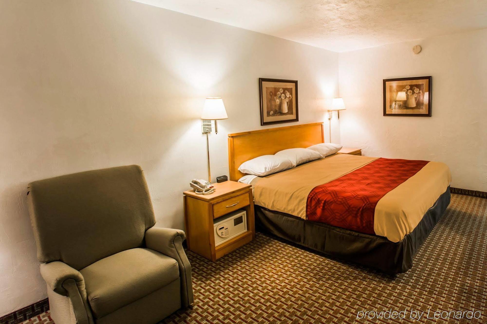 Econo Lodge University Гейнсвилл Экстерьер фото