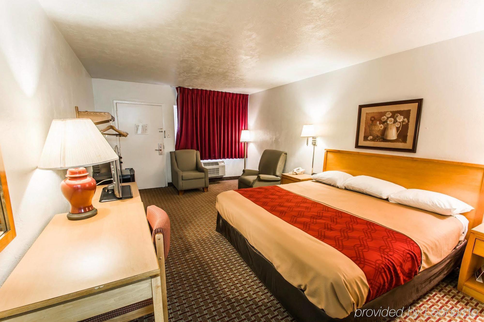 Econo Lodge University Гейнсвилл Экстерьер фото